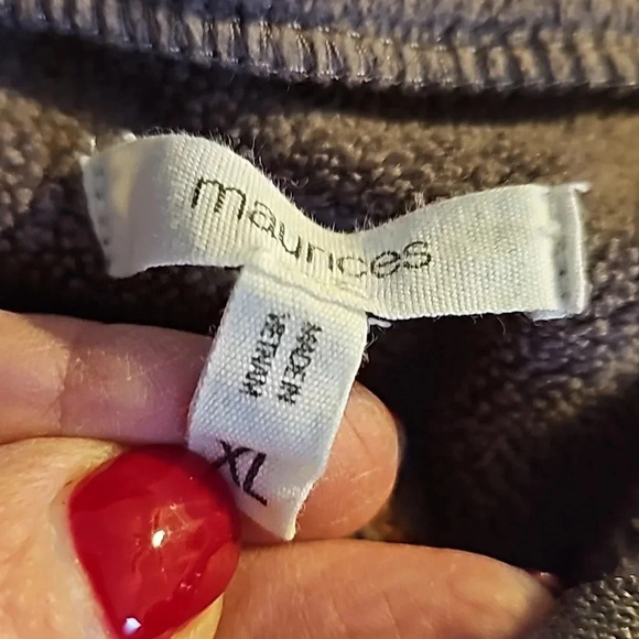 Maurices Fleece Pullover 1/2 zip - Picture 5 of 7